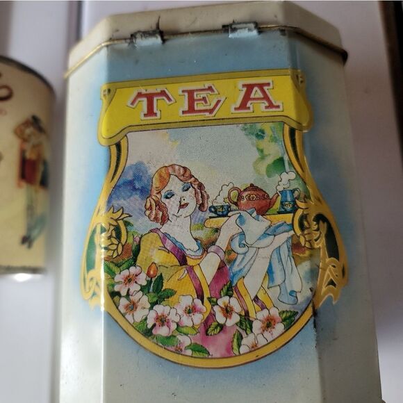 Antique Tea Tin - Picture 1 of 1